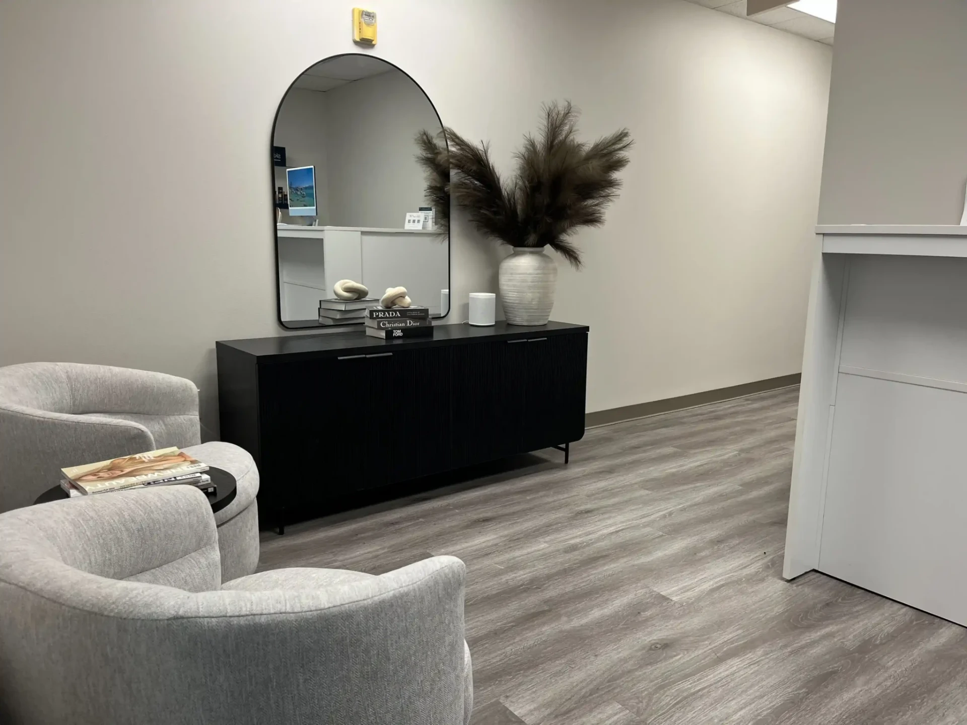 Irving Juvly clinic interior